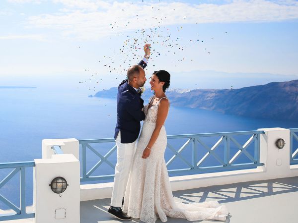 6 Insider Santorini Wedding Planning Tips