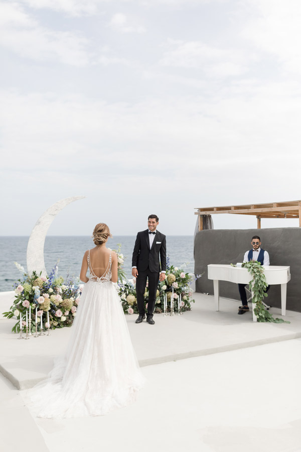 a_silver_crescent_elopement_in_Santorini_Aisle.jpg