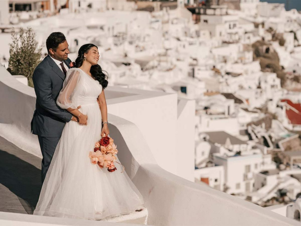 Are You and Your Partner Looking to Elope on Santorini?